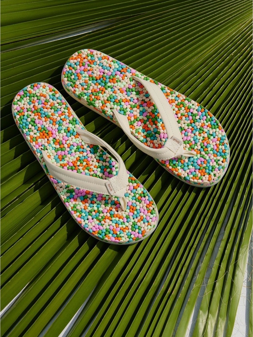 Samuk x Free-est Bubblecrush Flip Flops Size 7